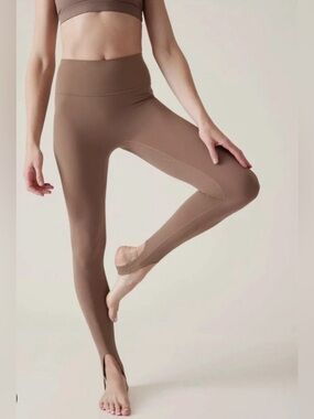 NWT Athleta Transcend Stirrup Tight